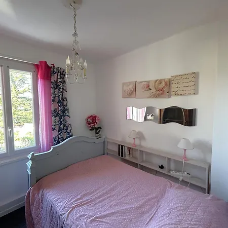 Apartment Maison Sur 2 Etages A 50m De La Avec Jardin - Fr-1-837-18 *